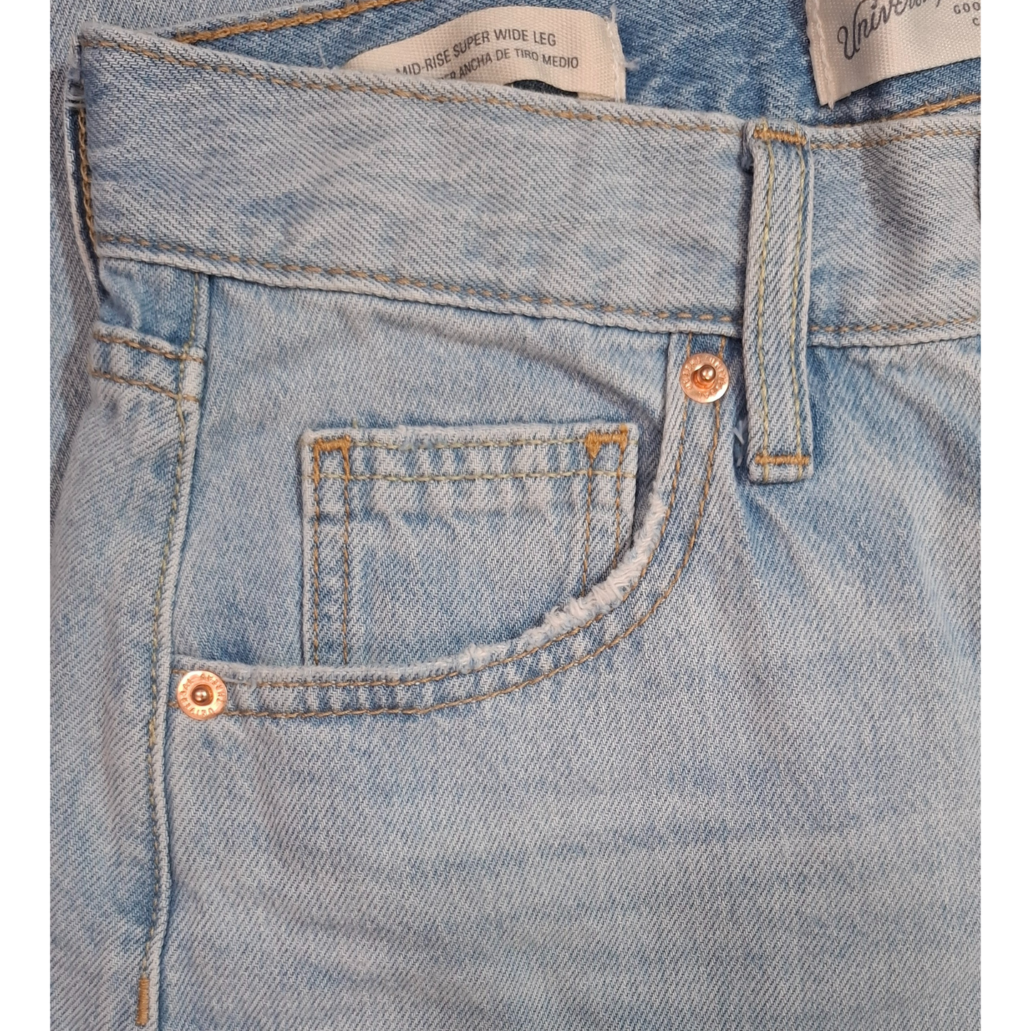 Jeans de tiro medio y pierna súper ancha UNIVERSAL THREAD para mujer