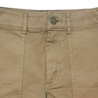 Shorts utilitarios de tiro medio UNIVERSAL THREAD para mujer