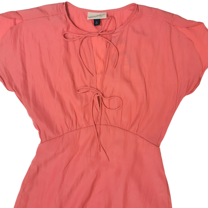 Vestido mini de manga corta con corte A y volantes con lazo UNIVERSAL THREAD para mujer