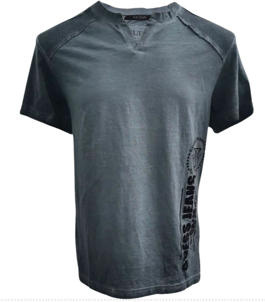 Playera GUESS Cuello en V para hombre